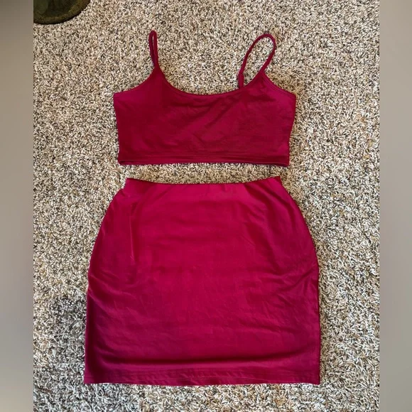 2 piece skirt set - Picture 2 of 2